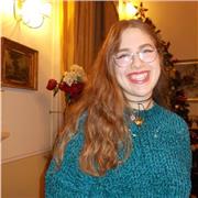 Ragazza di 19 anni, diplomata con il massimo (100e lode), impartisco lezioni di lingue a bambinə e ragazzə di elementari e medie